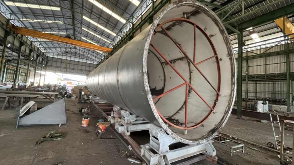 รับออกแบบผลิตถังเหล็ก-1-steel-tank-SS400-SS-1536x864 2